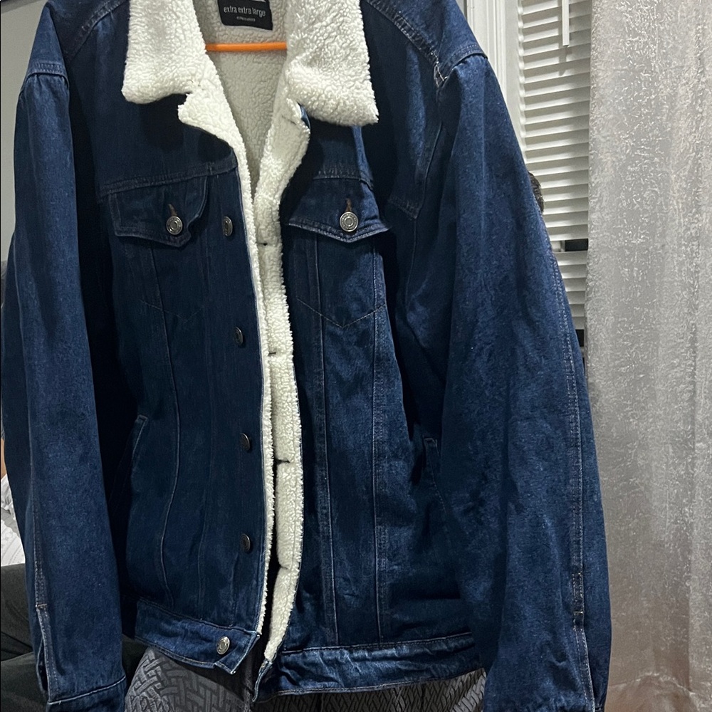 Levi's Dark Blue Denim Jacket with Sherpa Lining